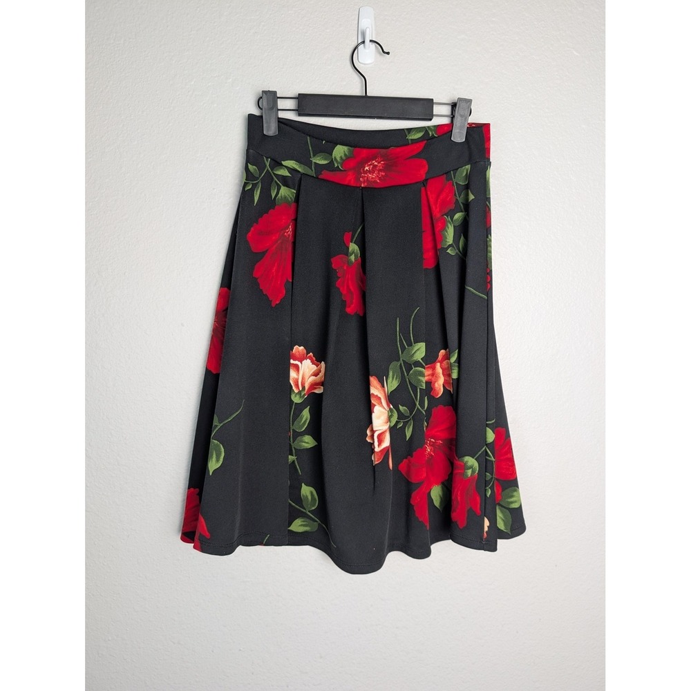 SEE YOU MONDAY Skirt Womens M Black Floral Pleated Knee‎ Length Pull On Stretch